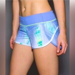 Lululemon Speed Up Short Wind Chill White Lullaby Size 8